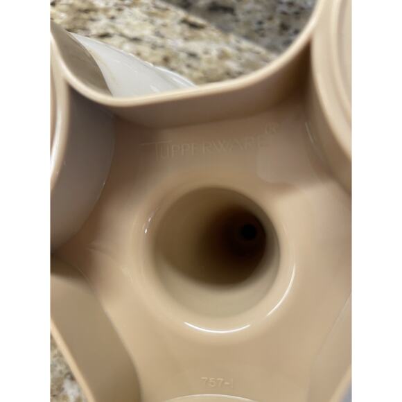 VTG Tupperware Condiment Caddy Server 757-3 Set 3 Bowls Lids & Spoons Almond - Picture 5 of 5